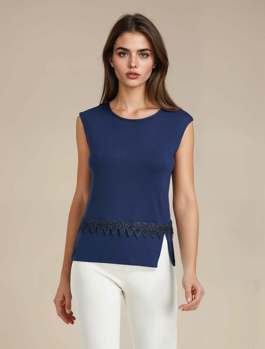 Canotta viscosa con spacchetto blu