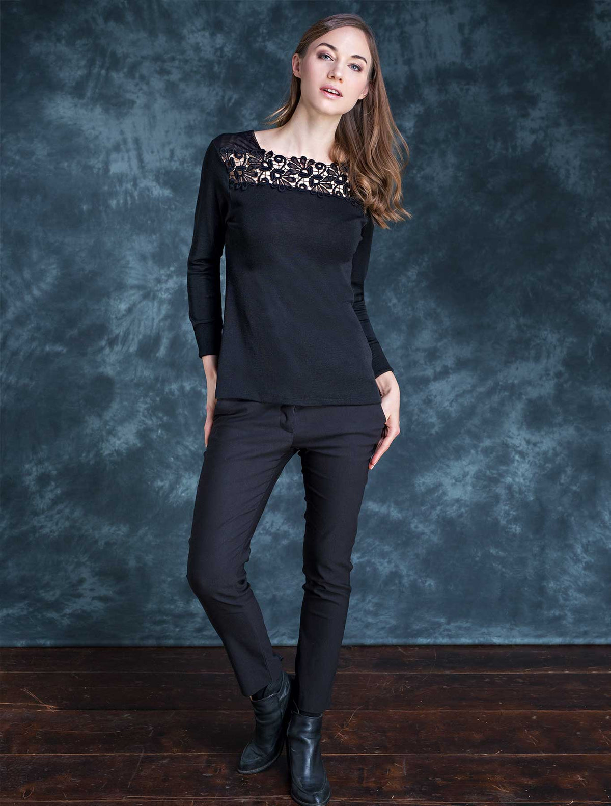 Maglia lana seta macramè fronte retro colore nero