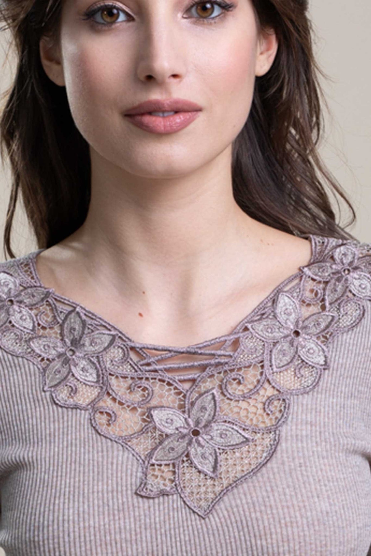 Canotta lana seta plissé macramè treccia