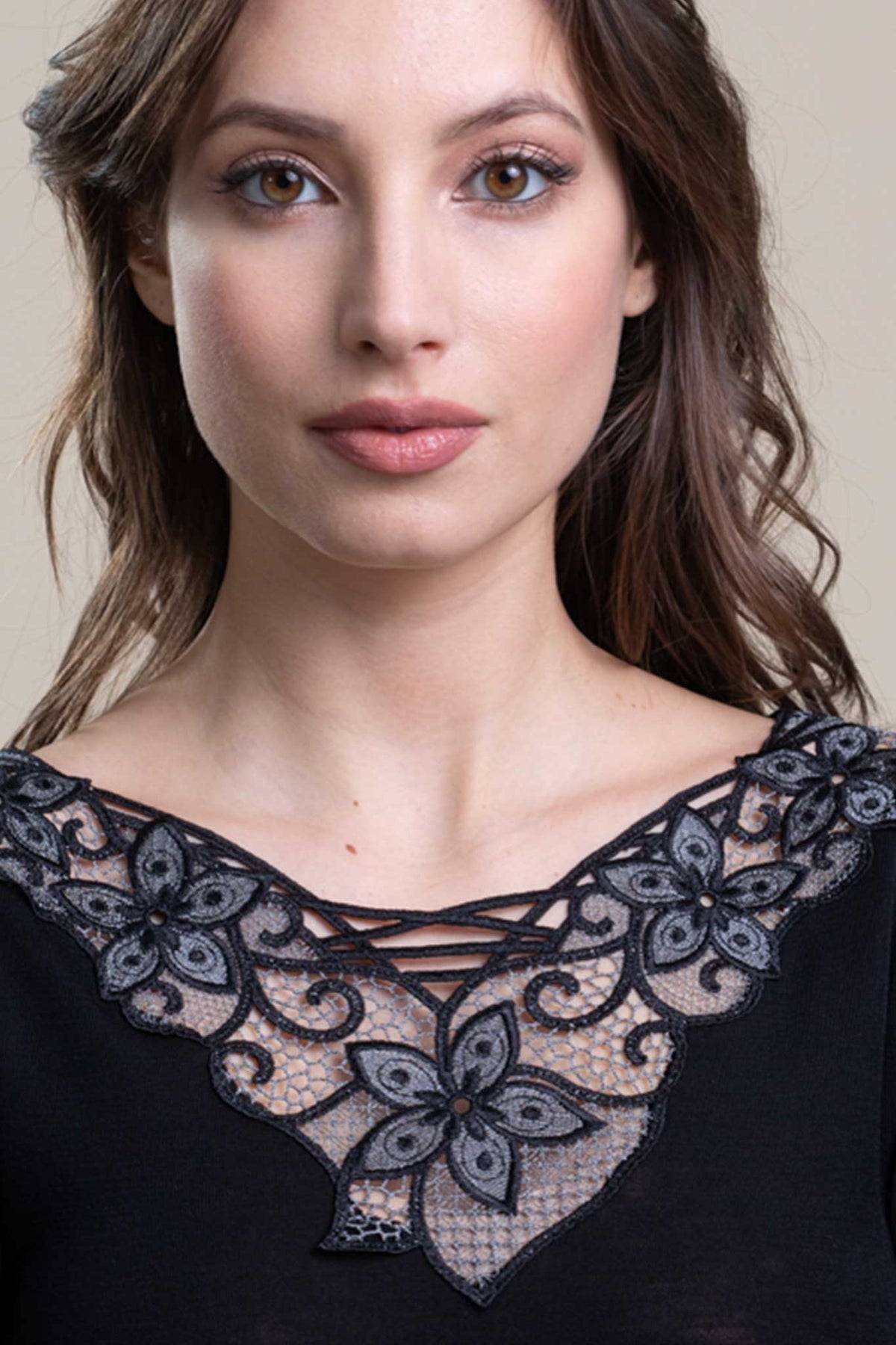 Canotta lana seta plissé macramè treccia