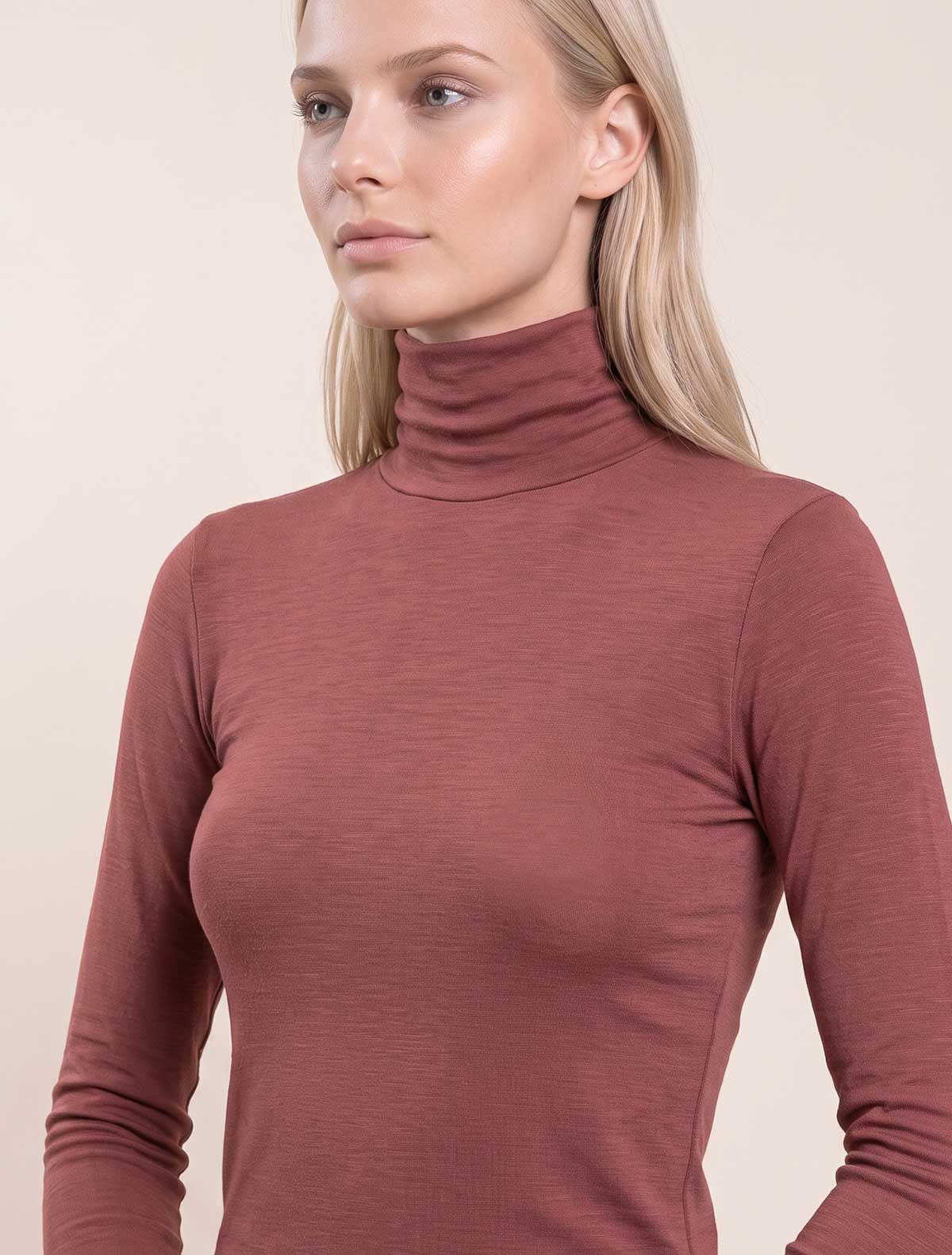 Cashmere modal Agata mock neck sweater * Marsala