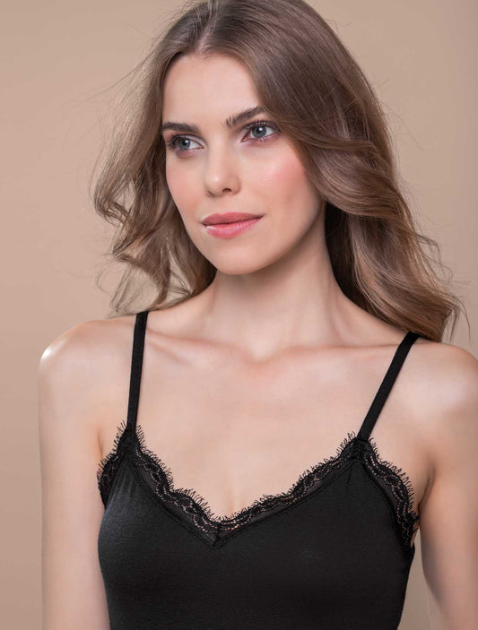 Top Agata cashmere modal pizzetto colore Nero