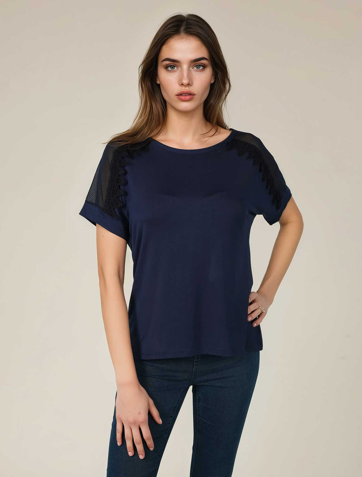 T-shirt viscosa maniche tulle e greca colore blu