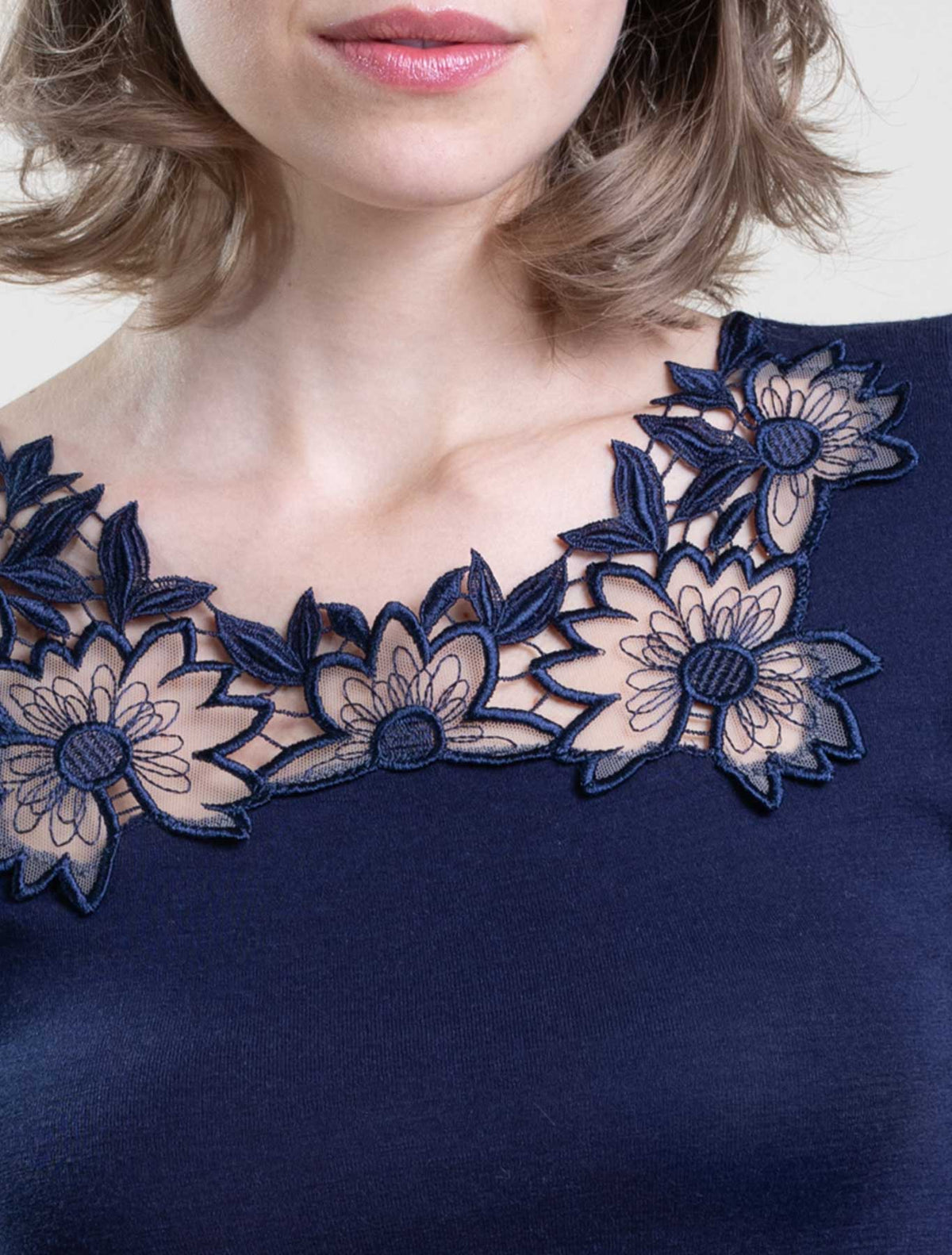 Canotta lana seta tulle fiori