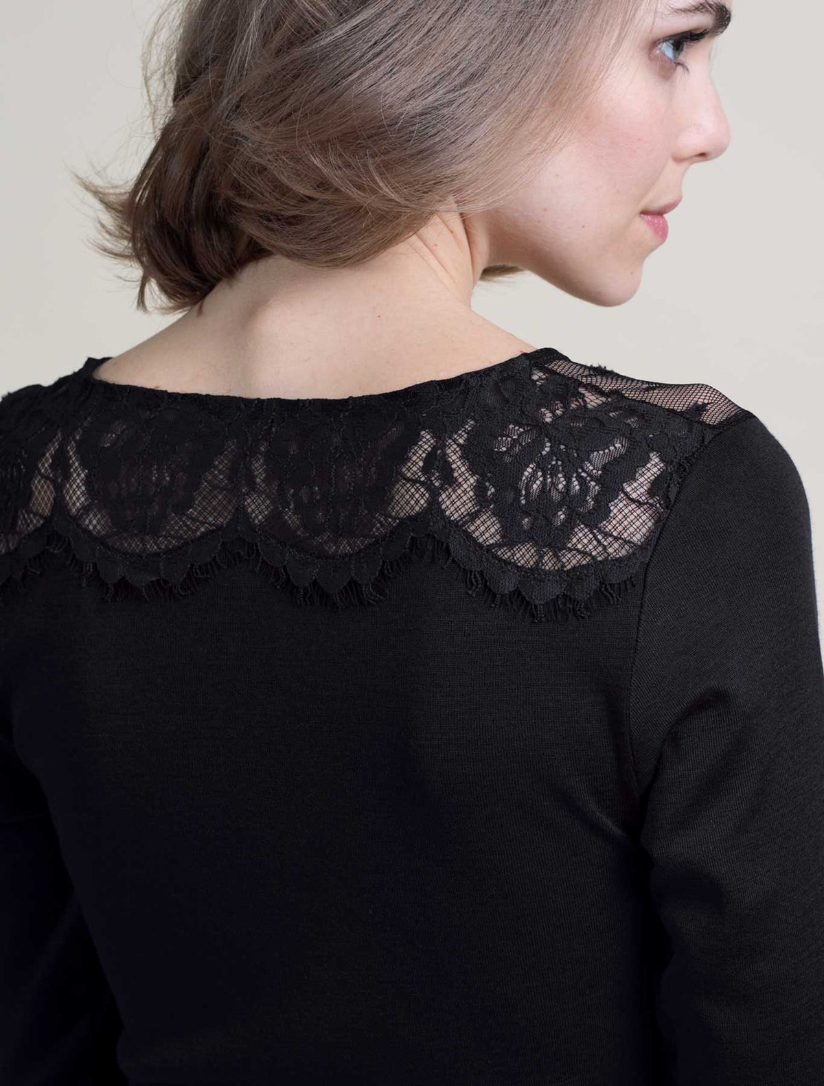 Maglia lana seta pizzo ricamato