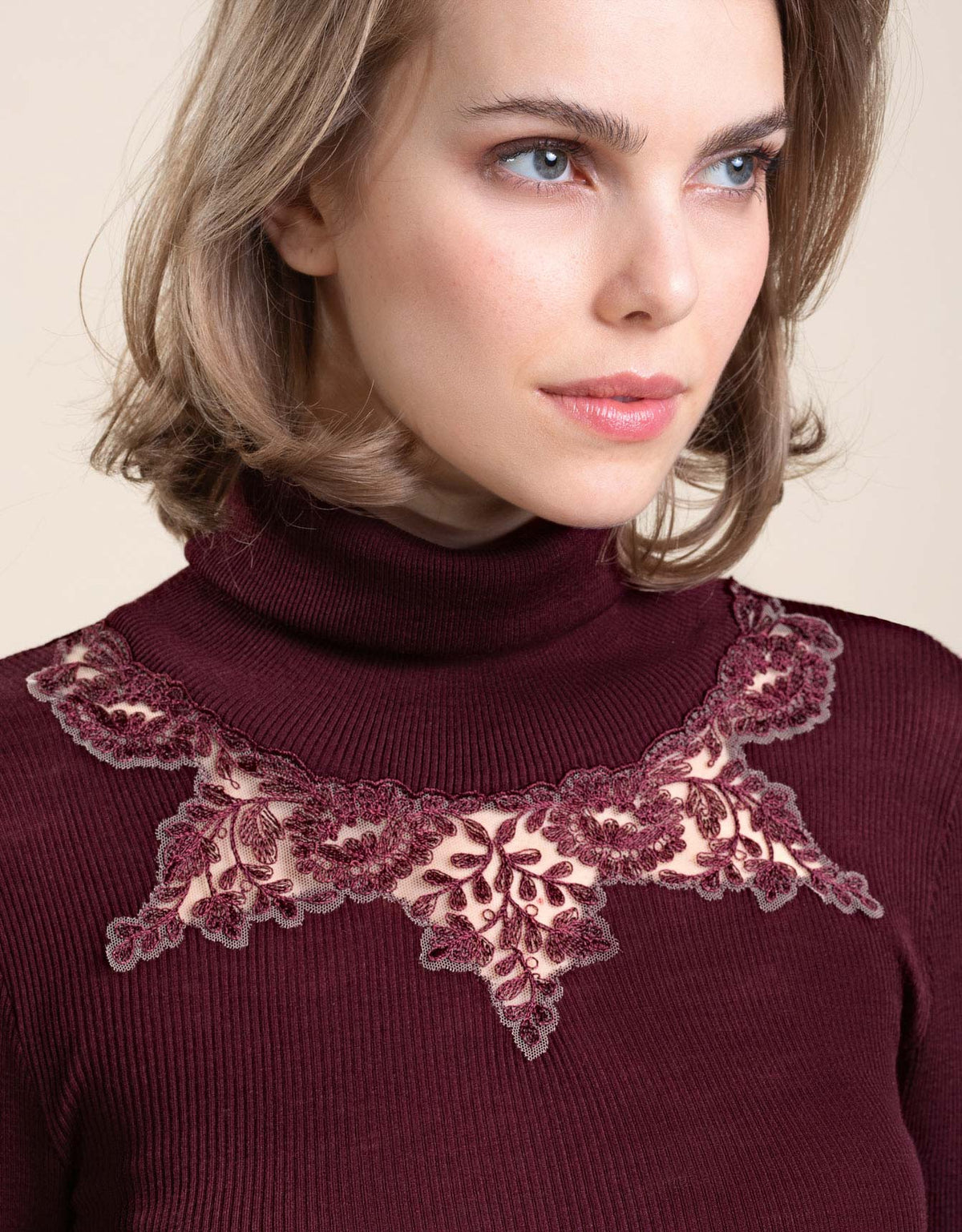 Dolcevita lana seta plissé inserto cordonetto