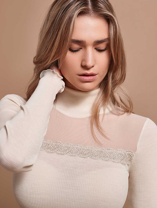 Lupetto lana seta catena macramè lurex bianco