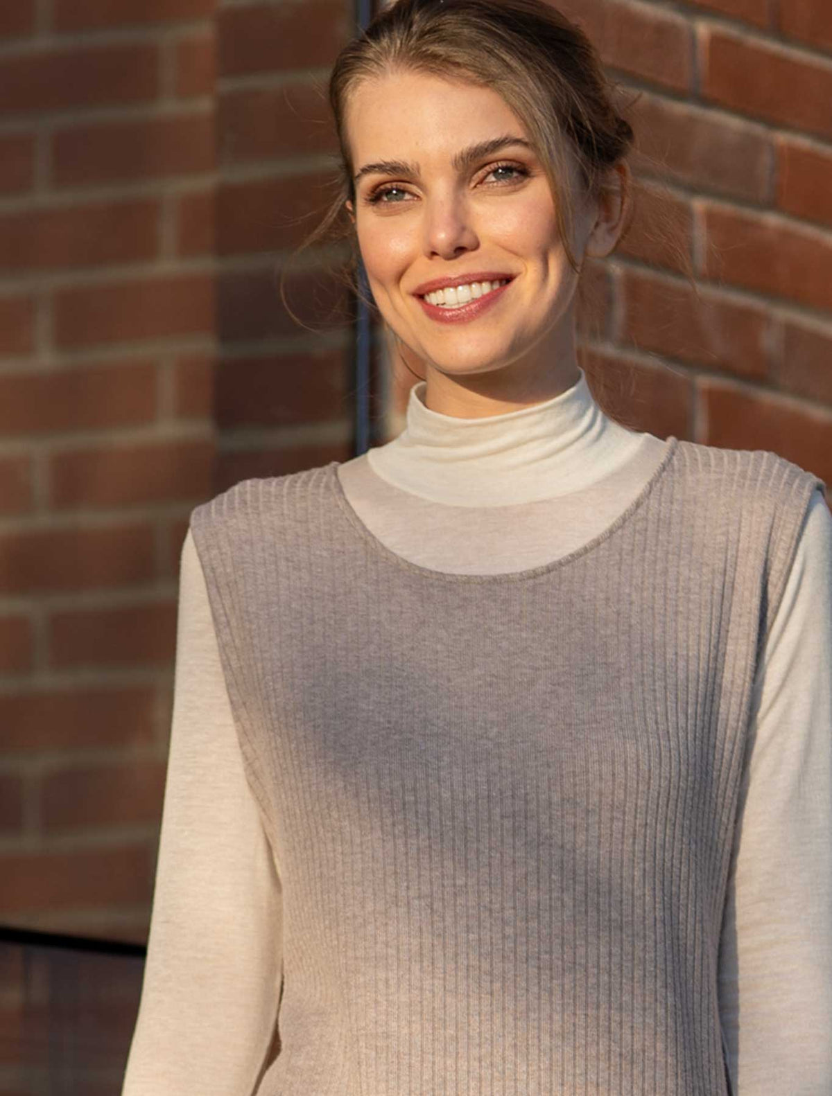 Ribbed knit tank top side slits