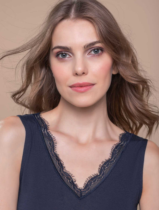 Canotta Agata cashmere modal pizzetto colore blu