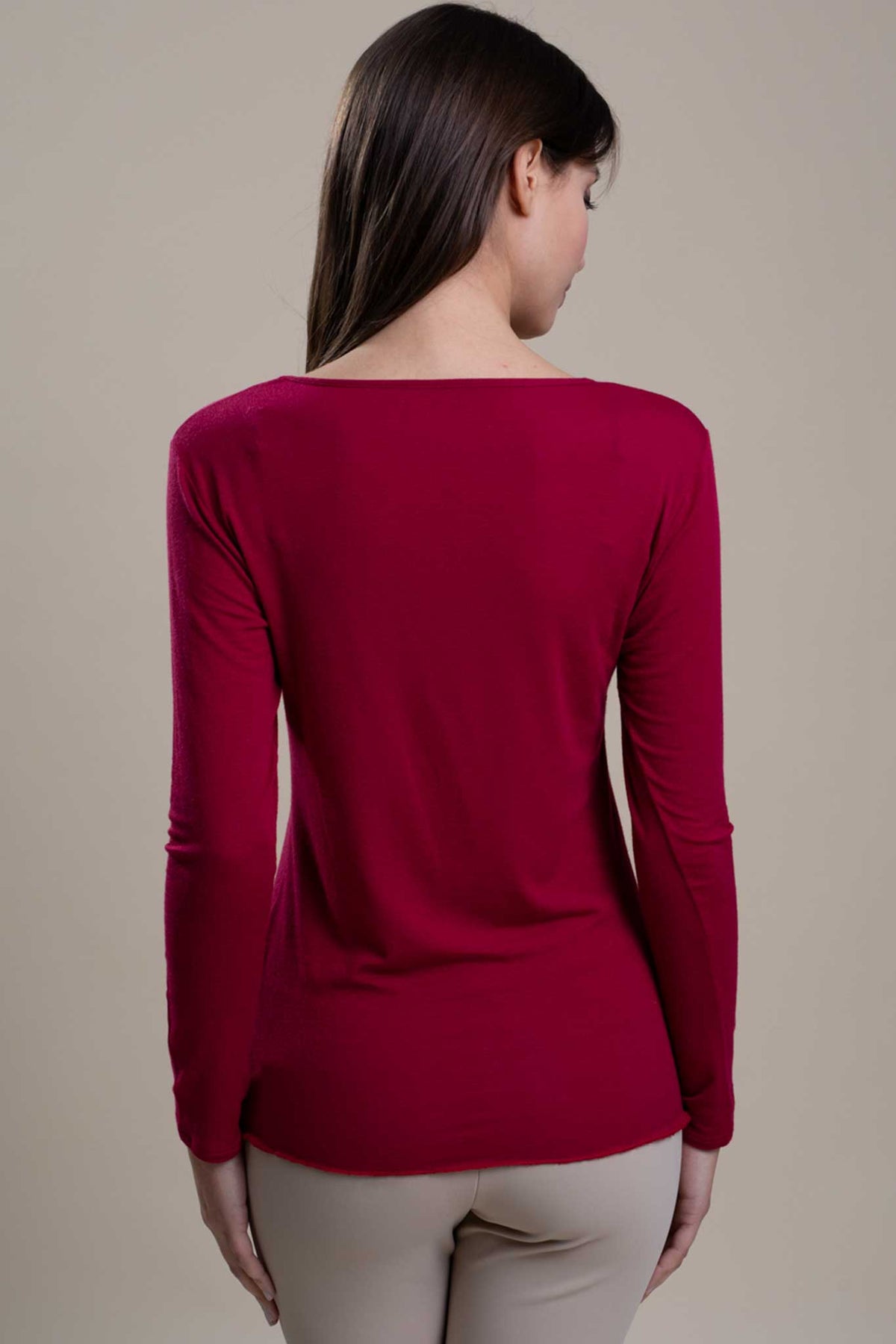 Pull cachemire modal avec broderie ourlet